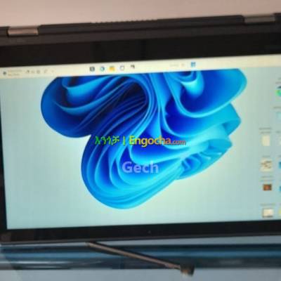 Lenovo x380  With pen    8th  generation       Core i7  Touch screen ️ Octa-Core processo